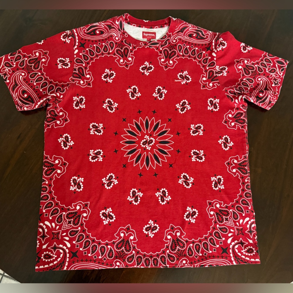 Supreme small box logo tee—Red Bandana